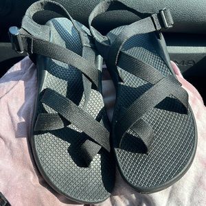 Newer womens 9 chacos